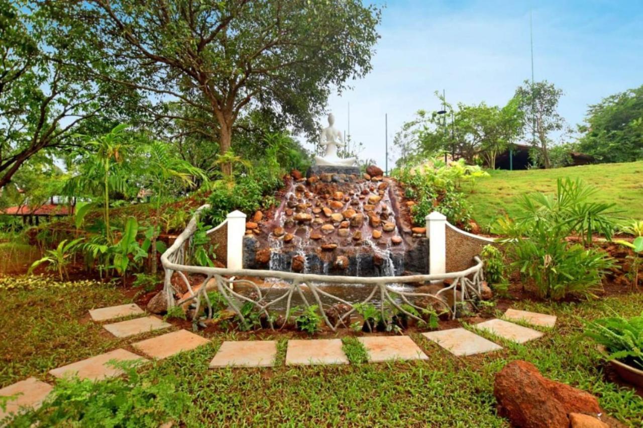 Mercure Goa Devaaya Resort Malar Kültér fotó