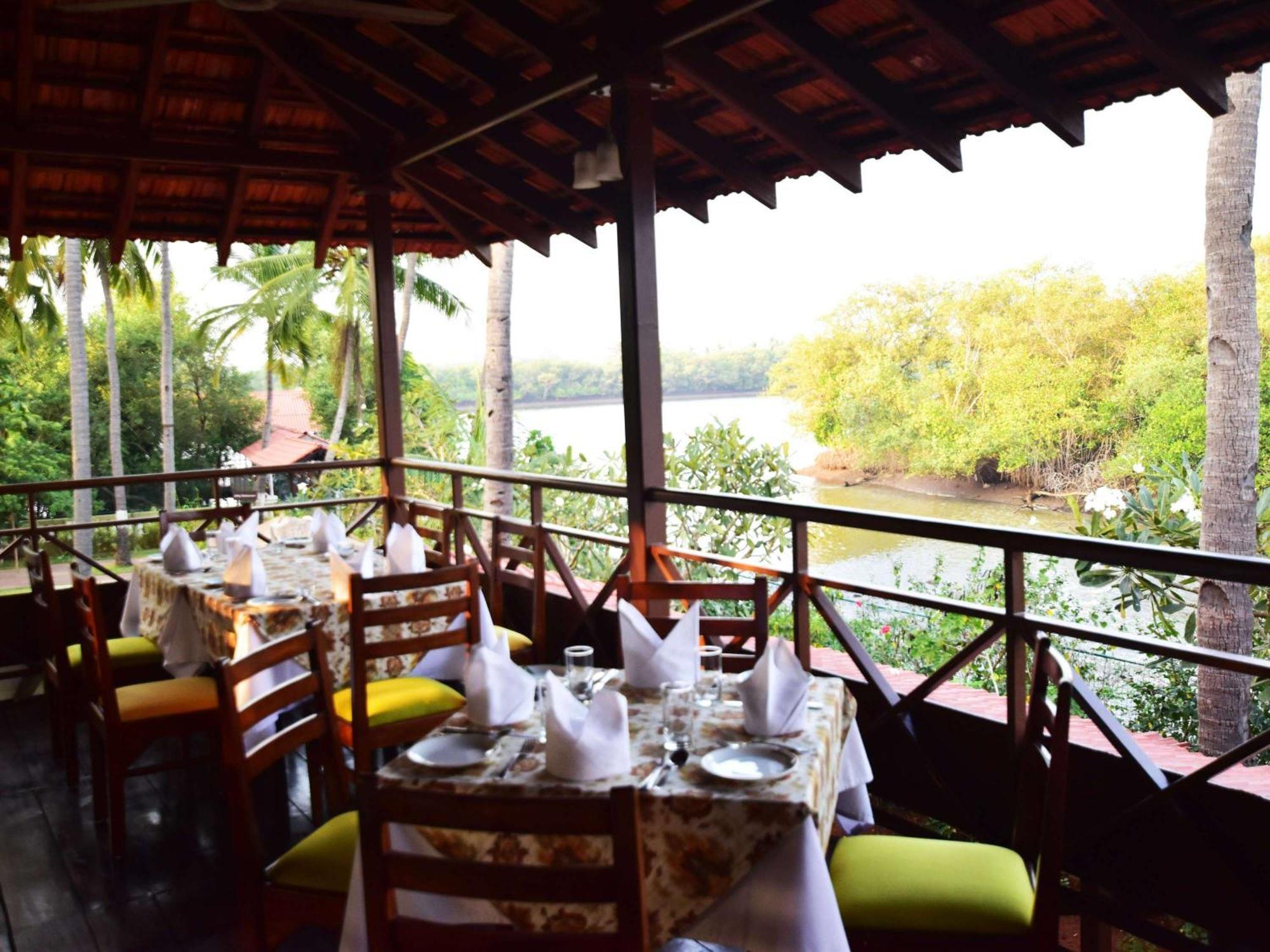 Mercure Goa Devaaya Resort Malar Kültér fotó