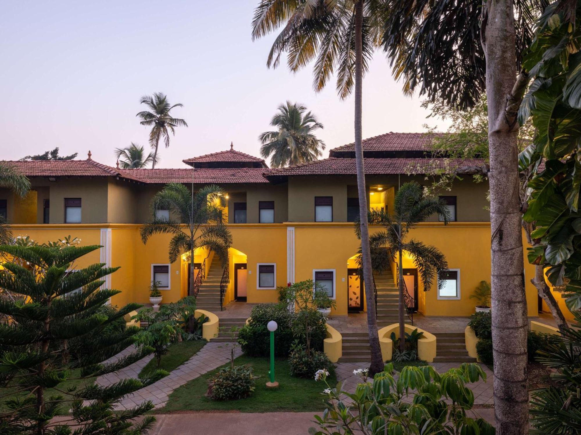 Mercure Goa Devaaya Resort Malar Kültér fotó
