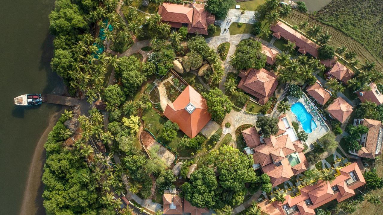 Mercure Goa Devaaya Resort Malar Kültér fotó